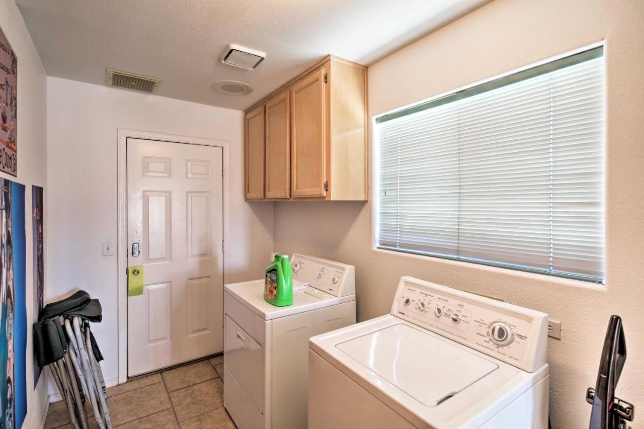 Lake Havasu Home With Rooftop Deck And Mountain Views! Lake Havasu City Exterior photo